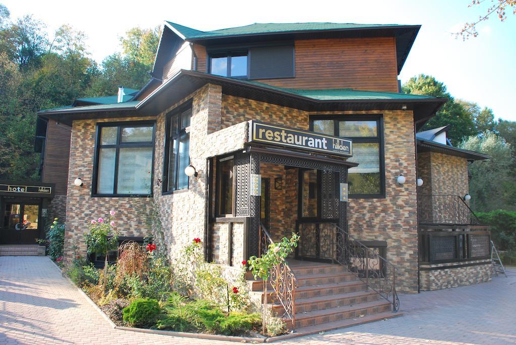 Hotel Hillden Lodge&Restaurant Drumu Carului Bagian luar foto