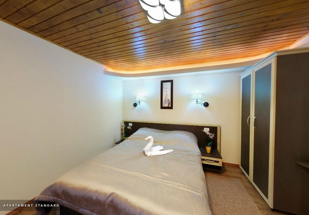 Hotel Hillden Lodge&Restaurant Drumu Carului Bagian luar foto